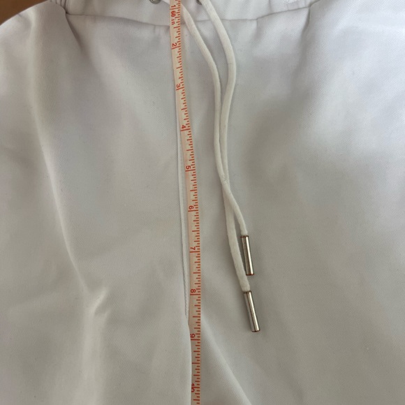 KITH WHITE SWEAT SHORTS - Picture 8 of 9